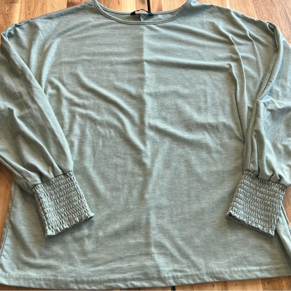 Dokotoo Sage Green Long Sleeve Top with Smocked Cuffs – Size M